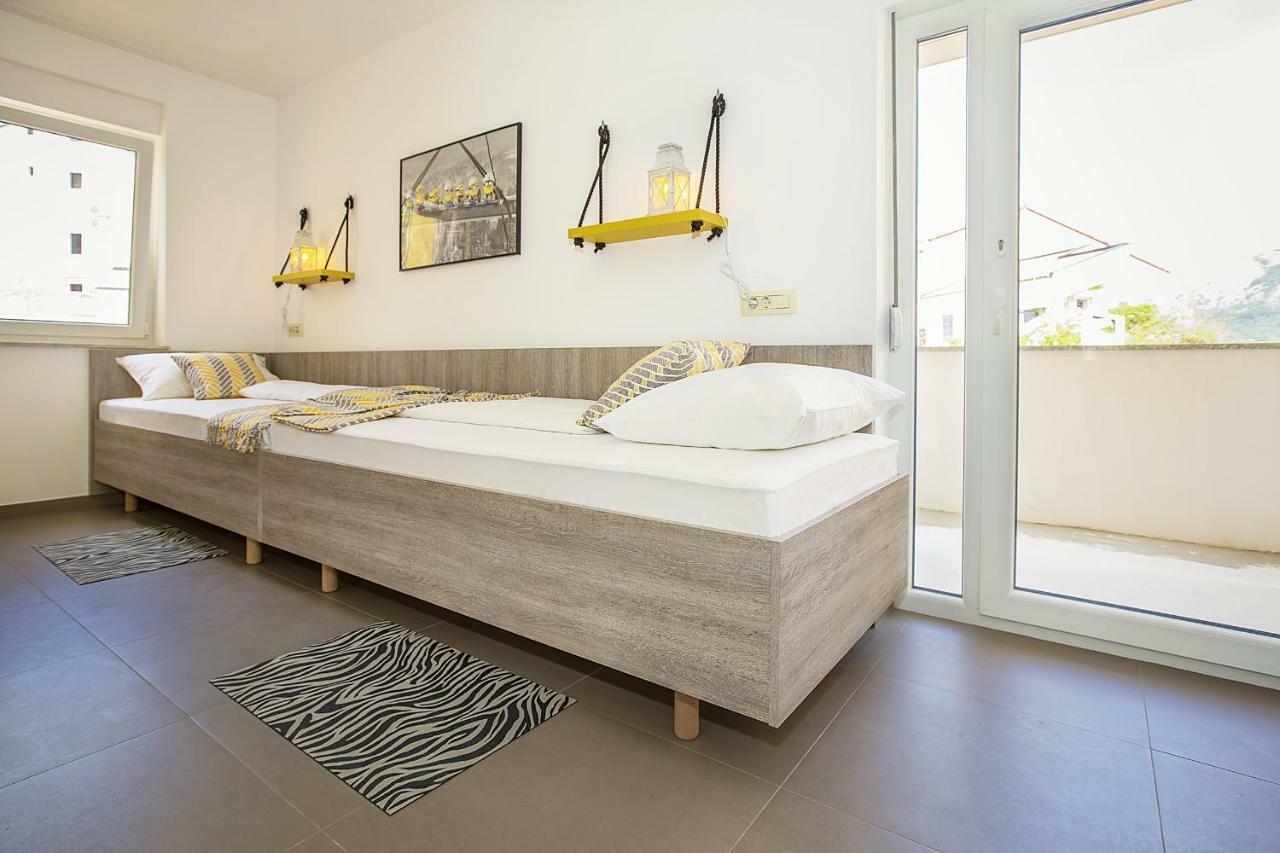 Apartments Capic Marin Baska  Bagian luar foto